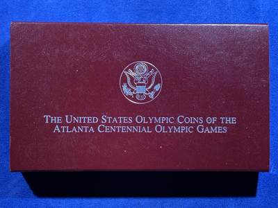 《竞宝斋》第484场 周日，周一，周二 3场连拍 （全场包邮）20级店铺 欢迎送拍 美国1996年亚特兰大百年奥运会系列-划船和跳高1美元2枚精制银币套 26.73克900银X2 盒证全