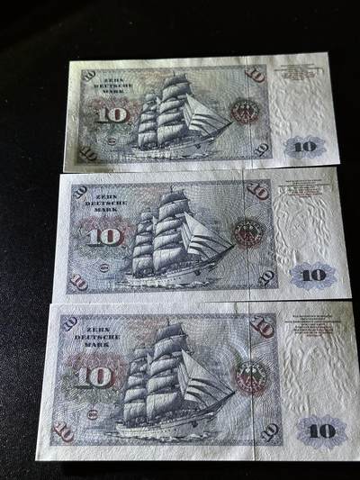 《外钞收藏家》第六百三十一期（五一假期场）（长期征集拍品、欢迎藏友们联系合作） 1960、70、77年德国10马克 3张一起 全新UNC