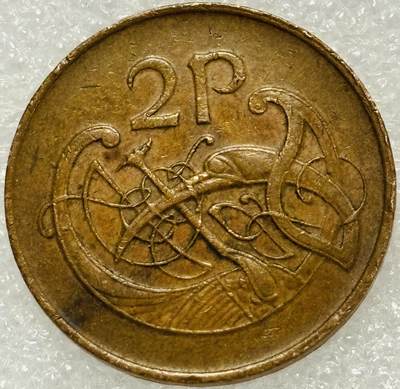 文馨钱币收藏第 302 场，国外回流老铜币，中东阿拉伯地区，拉美等国货币，30 号 1 号二连拍，长期接代拍业务，预计 4 月 4-5 号发货 1984 年爱尔兰 2 便士