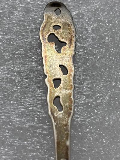 文馨钱币收藏第 302 场，国外回流老铜币，中东阿拉伯地区，拉美等国货币，30 号 1 号二连拍，长期接代拍业务，预计 4 月 4-5 号发货 欧洲回流 20 世纪中期挪威银勺子，含银量 830，重 10.8 克，长度 113.8mm，细节看图