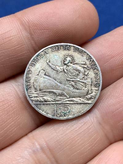 《竞宝斋》第484场 周日，周一，周二 3场连拍 （全场包邮）20级店铺 欢迎送拍 梵蒂冈 1930年 5里拉 银币 原光 双面深彩包浆