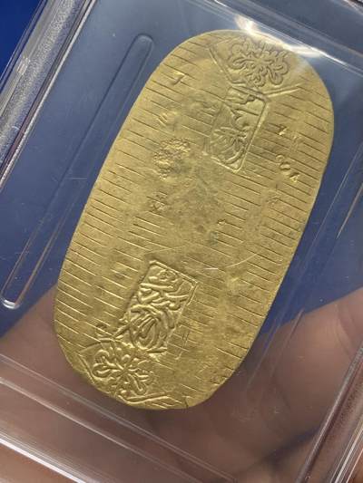 《竞宝斋》第484场 周日，周一，周二 3场连拍 （全场包邮）20级店铺 欢迎送拍 PCGS XFD 日本元文一两小判金 非常少见的元文年号小判，克书价高，比文政、天保等常见的贵不少，含金量也更高，纯金价都值9000了