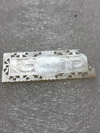 文馨钱币收藏第 302 场，国外回流老铜币，中东阿拉伯地区，拉美等国货币，30 号 1 号二连拍，长期接代拍业务，预计 4 月 4-5 号发货 欧洲回流清代螺钿筹码，清工匠手工精雕出口至欧美贵族的贝母制品，东方韵味，珠光玉润，雕刻精美，