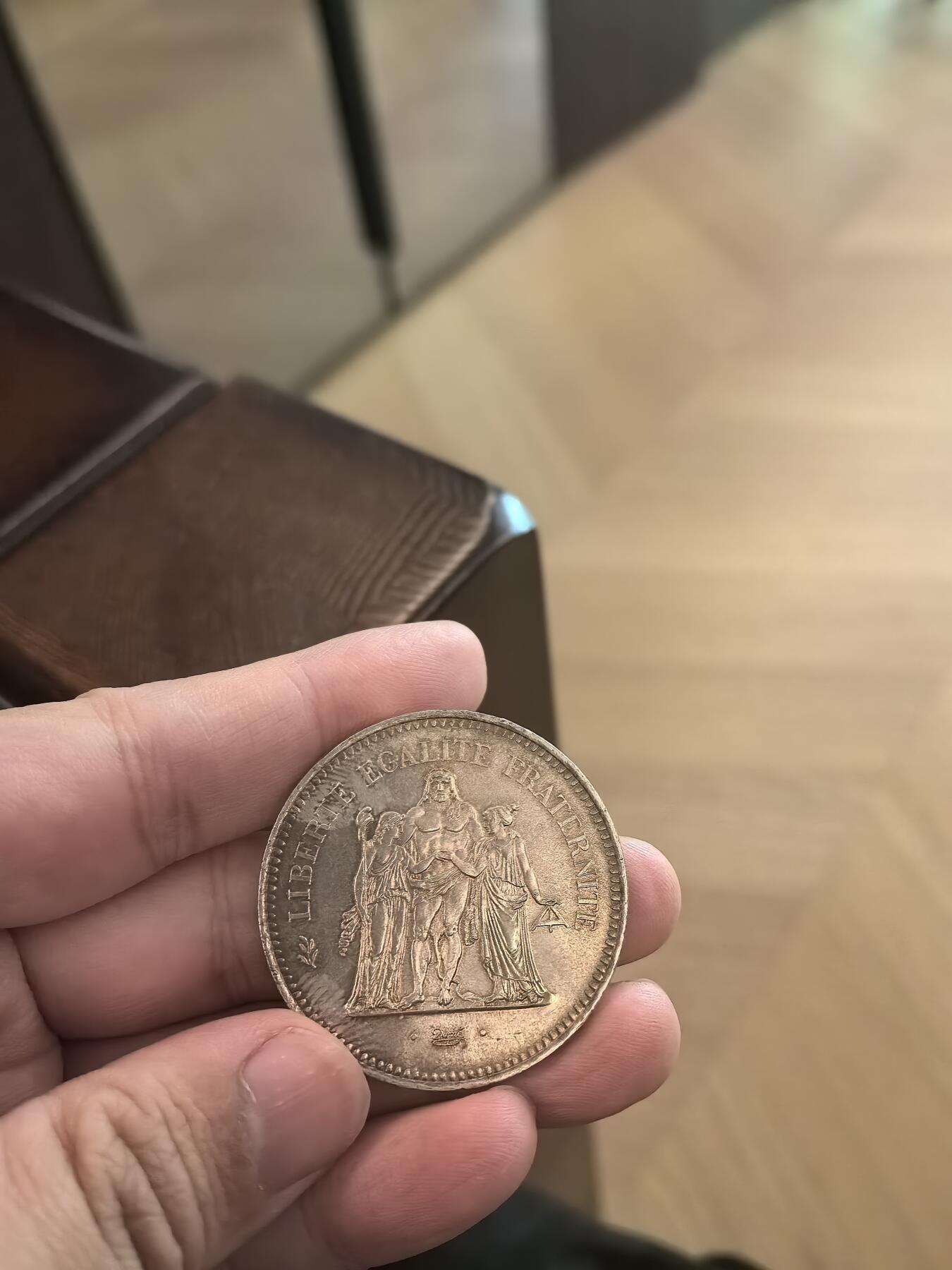 欧洲银章、铜章，大优惠起拍价都是银价计算