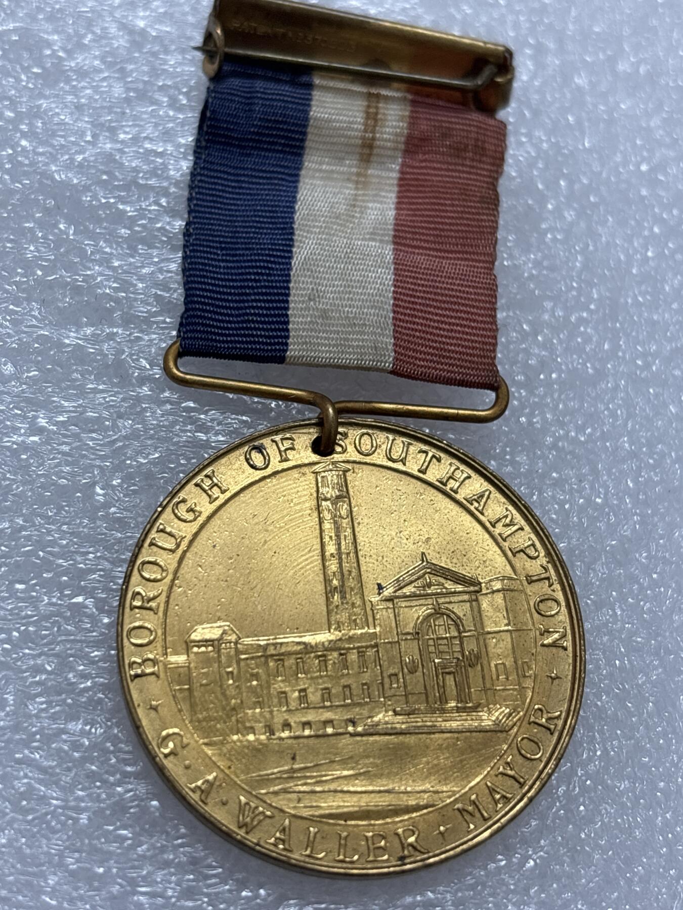 文馨钱币收藏第 302 场，国外回流老铜币，中东阿拉伯地区，拉美等国货币，30 号 1 号二连拍，长期接代拍业务，预计 4 月 4-5 号发货