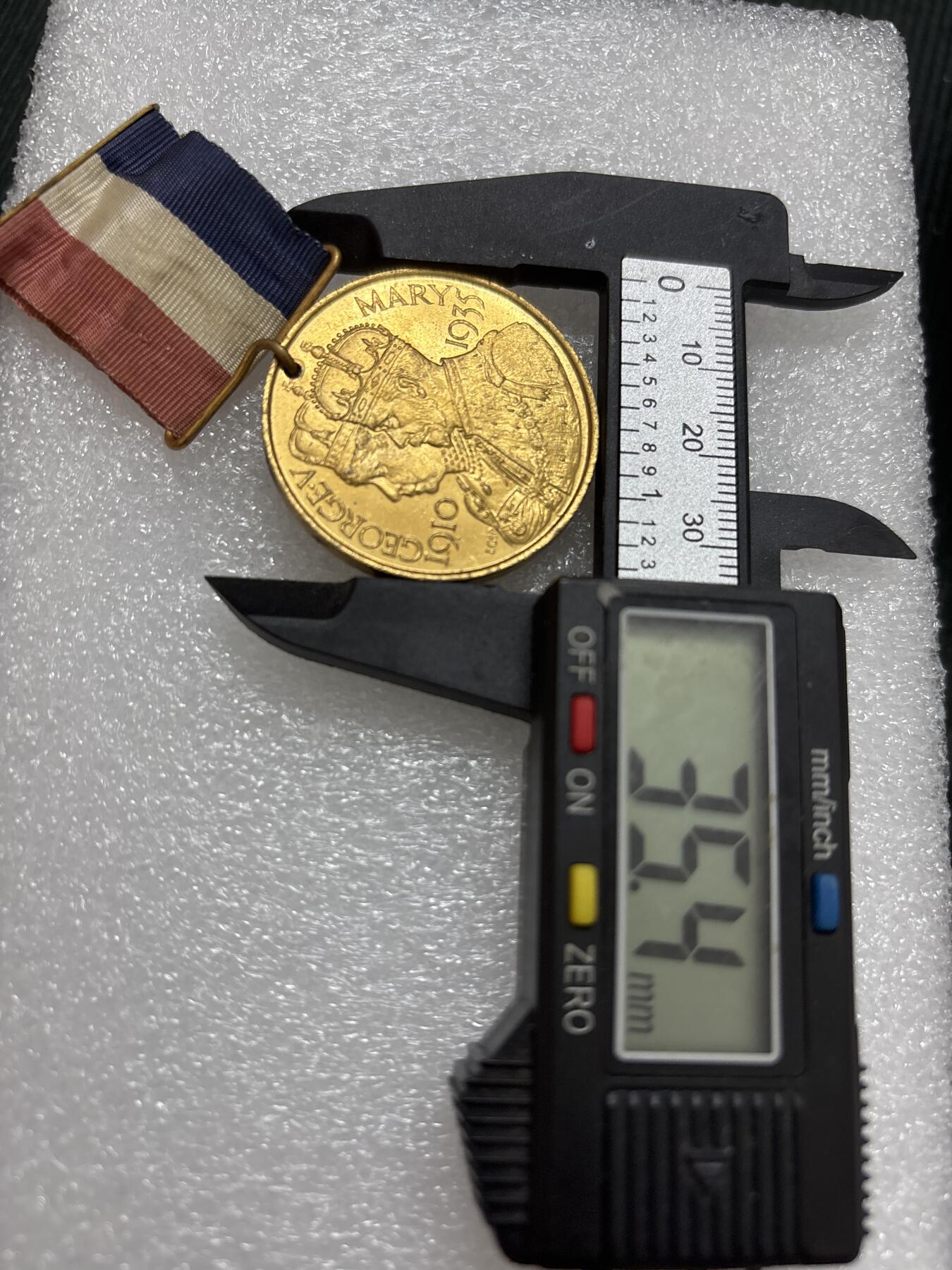 文馨钱币收藏第 302 场，国外回流老铜币，中东阿拉伯地区，拉美等国货币，30 号 1 号二连拍，长期接代拍业务，预计 4 月 4-5 号发货