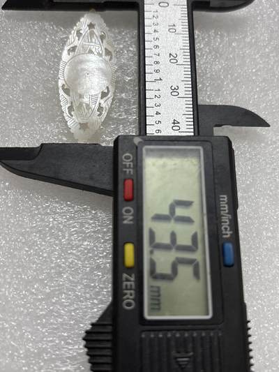 文馨钱币收藏第 302 场，国外回流老铜币，中东阿拉伯地区，拉美等国货币，30 号 1 号二连拍，长期接代拍业务，预计 4 月 4-5 号发货 欧洲回流清代螺钿筹码，清工匠手工精雕出口至欧美贵族的贝母制品，东方韵味，珠光玉润，雕刻精美，