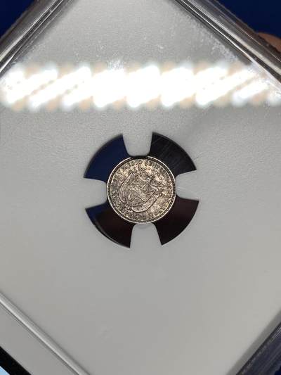 《竞宝斋》第484场 周日，周一，周二 3场连拍 （全场包邮）20级店铺 欢迎送拍 NGC MS62 巴拿马1904年2.5分小银币，世界最小机制银币，稀少珍珠币