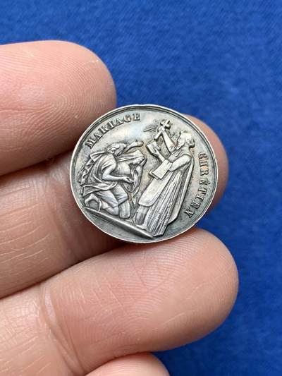 《竞宝斋》第484场 周日，周一，周二 3场连拍 （全场包邮）20级店铺 欢迎送拍 法国1868婚礼纪念银章 蜜蜂银标 3克 20.1mm