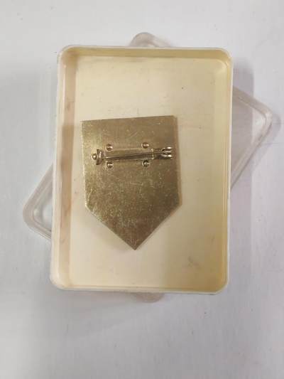 韵星假日军品类拍卖第56期  -- Rimey Holidays Militaria Auction 56 民主德国内务部辅助志愿者证章带原盒