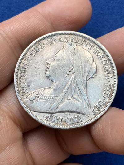 《竞宝斋》第484场 周日，周一，周二 3场连拍 （全场包邮）20级店铺 欢迎送拍 英国1893年维多利亚披纱马剑克朗