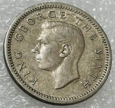 文馨钱币收藏第 302 场，国外回流老铜币，中东阿拉伯地区，拉美等国货币，30 号 1 号二连拍，长期接代拍业务，预计 4 月 4-5 号发货 好品 1950 年英属新西兰乔治六世 3 便士