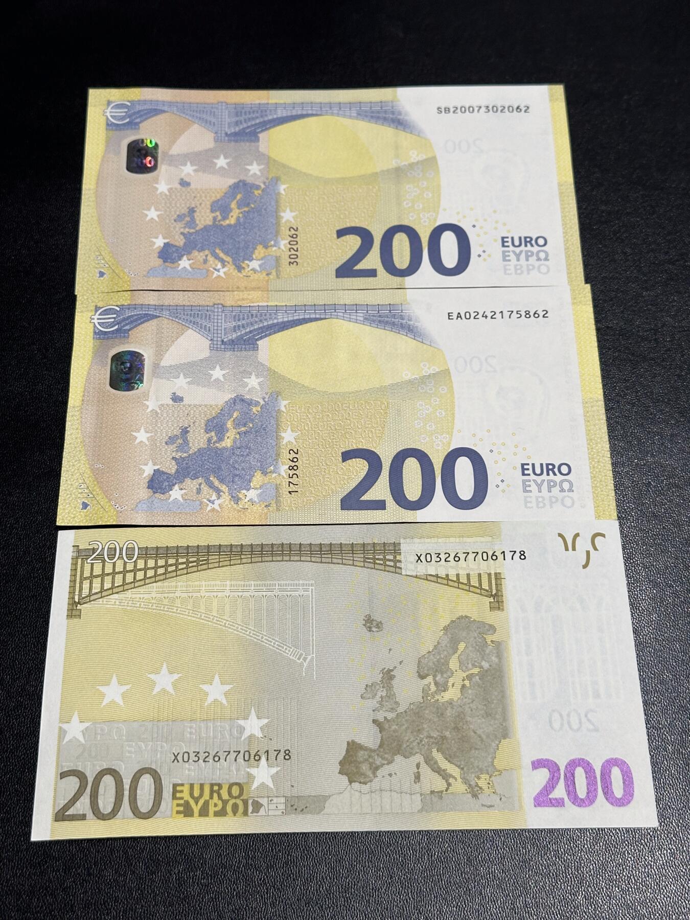 《外钞收藏家》第六百三十一期（五一假期场）（长期征集拍品、欢迎藏友们联系合作）