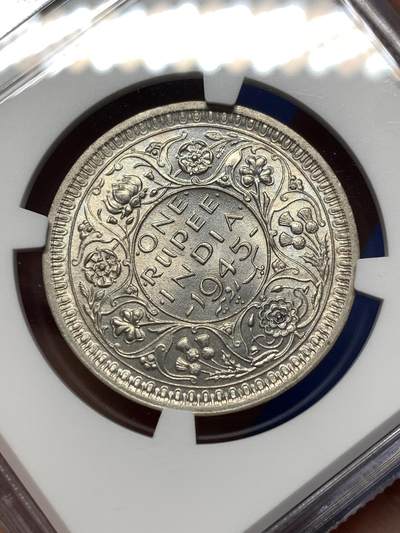 《竞宝斋》第484场 周日，周一，周二 3场连拍 （全场包邮）20级店铺 欢迎送拍 NGC MS63 英属印度1945-L一卢比银币，拉合尔厂少见，不是常见的B或C厂