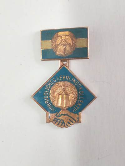 韵星假日军品类拍卖第56期  -- Rimey Holidays Militaria Auction 56 民主德国专业竞赛优异成就奖章