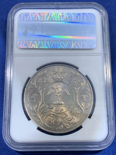 《竞宝斋》第484场 周日，周一，周二 3场连拍 （全场包邮）20级店铺 欢迎送拍 三枚一组 比利时1980年独立150周年纪念-法语版500法郎+纽埃1997年硬币+英国1977年女王登基纪念币