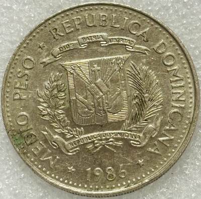 文馨钱币收藏第 302 场，国外回流老铜币，中东阿拉伯地区，拉美等国货币，30 号 1 号二连拍，长期接代拍业务，预计 4 月 4-5 号发货 少见好品 1986 年多米尼加 1/2 比索