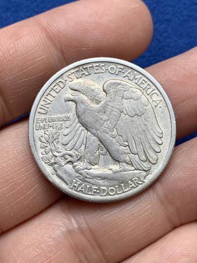 《竞宝斋》第484场 周日，周一，周二 3场连拍 （全场包邮）20级店铺 欢迎送拍 美国1945年行走女神半美元银币