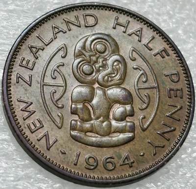 文馨钱币收藏第 302 场，国外回流老铜币，中东阿拉伯地区，拉美等国货币，30 号 1 号二连拍，长期接代拍业务，预计 4 月 4-5 号发货 极美品 1964 年英属新西兰半便士