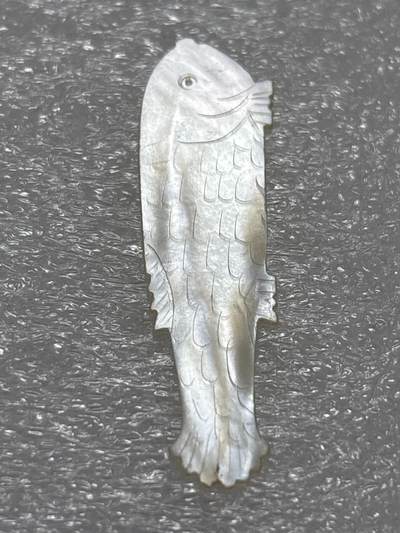 文馨钱币收藏第 302 场，国外回流老铜币，中东阿拉伯地区，拉美等国货币，30 号 1 号二连拍，长期接代拍业务，预计 4 月 4-5 号发货 清代螺钿筹码，清工匠手工精雕出口至欧美贵族的贝母制品，东方韵味，珠光玉润，雕刻精美，