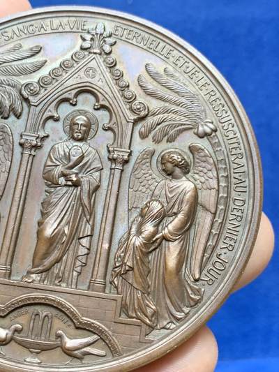 《竞宝斋》第484场 周日，周一，周二 3场连拍 （全场包邮）20级店铺 欢迎送拍 法国圣餐洗礼大铜章 146.5克 68.8mm 蜜蜂铜标