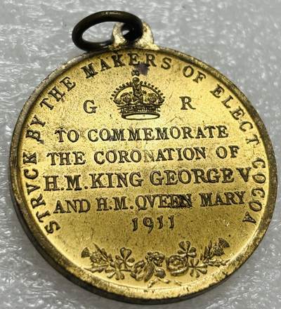 文馨钱币收藏第 302 场，国外回流老铜币，中东阿拉伯地区，拉美等国货币，30 号 1 号二连拍，长期接代拍业务，预计 4 月 4-5 号发货 1911 年英国乔治五世加冕纪念章，详情看图