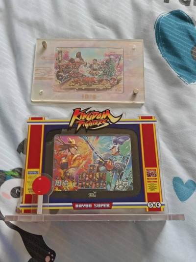 秋原瞳的小店第四十三期——年中大促！！！捡漏进货来！！！ 卡游三国千古一瞬桃园结义主题卡卡砖➕街机礼盒卡卡砖，桃园有瑕疵，入卡砖看画没任何问题