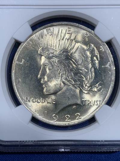 《竞宝斋》第484场 周日，周一，周二 3场连拍 （全场包邮）20级店铺 欢迎送拍 NGC MS62 美国1922年和平1美元银币