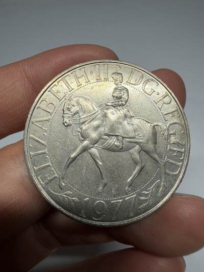 2026年集古藏今外币拍卖第四期-第5场—（总第325拍），可以寄存60天，满160元包邮。 1977年英国克朗纪念币