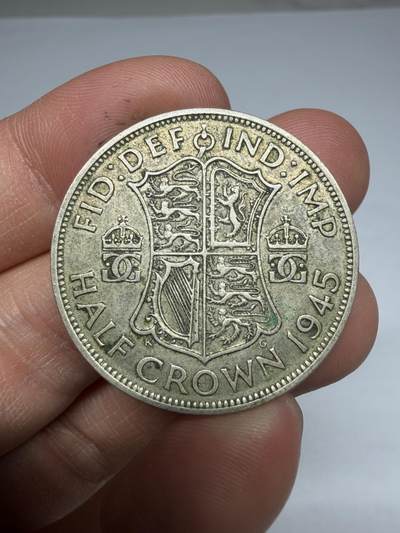 2026年集古藏今外币拍卖第四期-第5场—（总第325拍），可以寄存60天，满160元包邮。 1945年英国半克朗银币