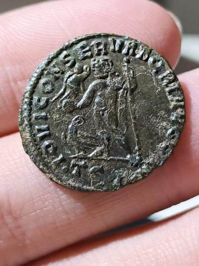 星盘世界钱币 5.2年度精品币大拍 一周年抽奖活动 李锡尼富利，公元312-313年发行于萨洛尼基厂。正面李锡尼桂冠像，背面为朱庇特，手持胜利女神与杖，脚下有鹰。