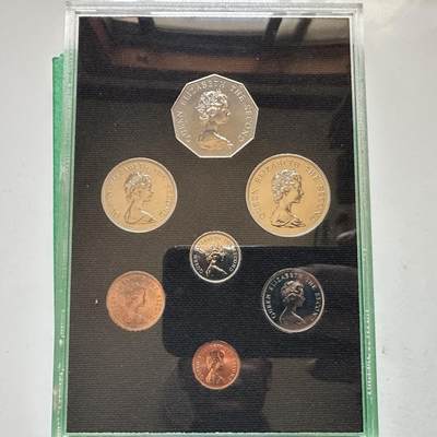 🌹外币初藏🌹🐯2026年第48场   每周二四六晚8️⃣点  大洋洲硬币专场 图瓦卢 1976年 伊丽莎白二世 精制套币（首套发行）