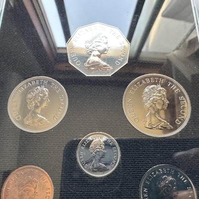 🌹外币初藏🌹🐯2026年第48场   每周二四六晚8️⃣点  大洋洲硬币专场 图瓦卢 1976年 伊丽莎白二世 精制套币（首套发行）