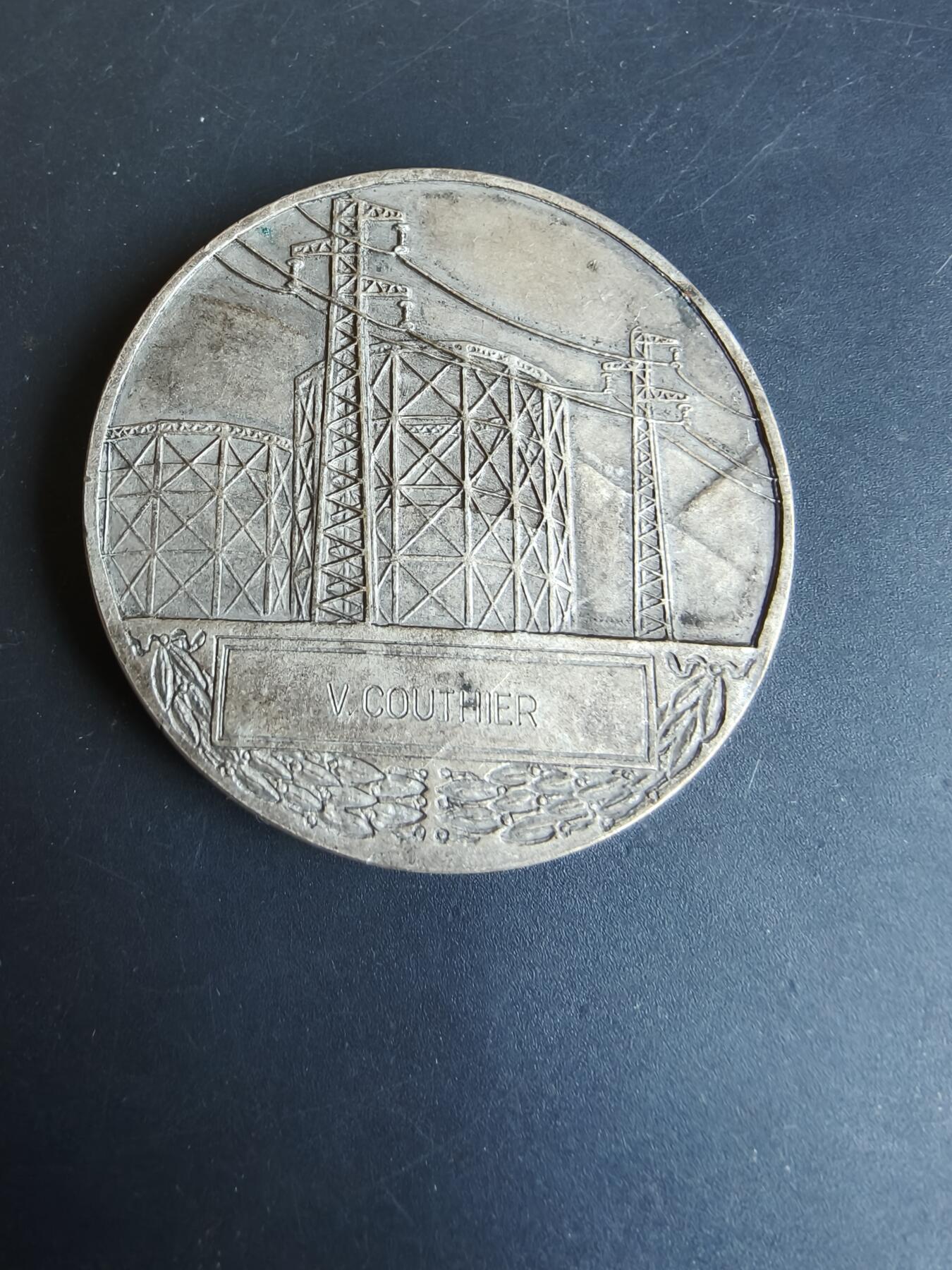 老王徽章第195期