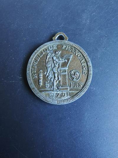 老王徽章第195期 - 法国纪念章    直径39mm    重量24g