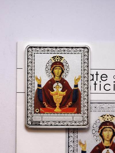 观钱 近现代机制币拍卖No.010（全场顺丰包邮，不区分偏远地区，本场5月5日开始发货）  - 库克群岛 2013 年东正教圣像系列《圣母无亏之杯》长方形彩色银币，面值 5 元 25g 99.9%银