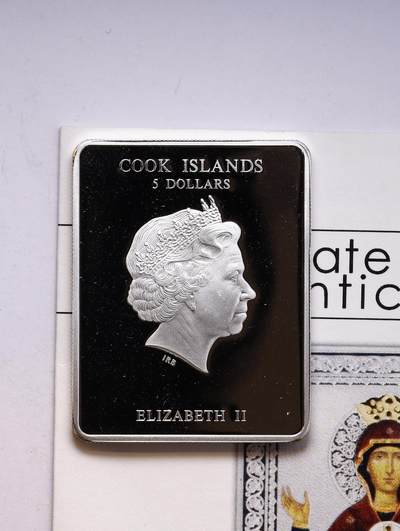 观钱 近现代机制币拍卖No.010（全场顺丰包邮，不区分偏远地区，本场5月5日开始发货）  库克群岛 2013 年东正教圣像系列《圣母无亏之杯》长方形彩色银币，面值 5 元 25g 99.9%银