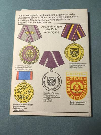 盛世勋华——号角文化勋章邮票专场拍卖第319期 东德民防组织宣传折页