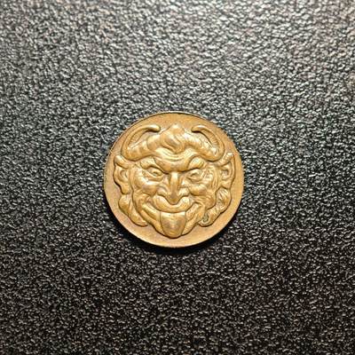 【德藏】世界币章拍卖第184期 - 一战紧急状态币1921年德国塔勒市5马克黄铜币，芬克目录：f537.10，直径约：16mm，重量约：1.6g，面具与橡叶面值图案，铜色自然，少见品种