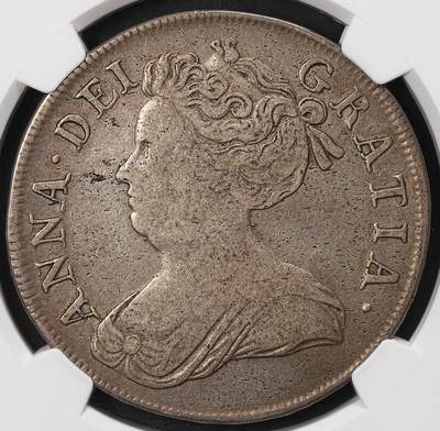 修遠堂世界钱币第208期 - NGC F15 1713年英国安妮女王1克朗 Crown大银币（羽毛与玫瑰版），有分难得