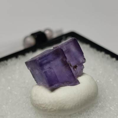 七河・地球奥秘｜精品水晶矿物化石杂件小拍【总第55期】周一结标！ - 藏家出品 X039（4）新疆矩阵萤石矿标 3.4cm盒子矿